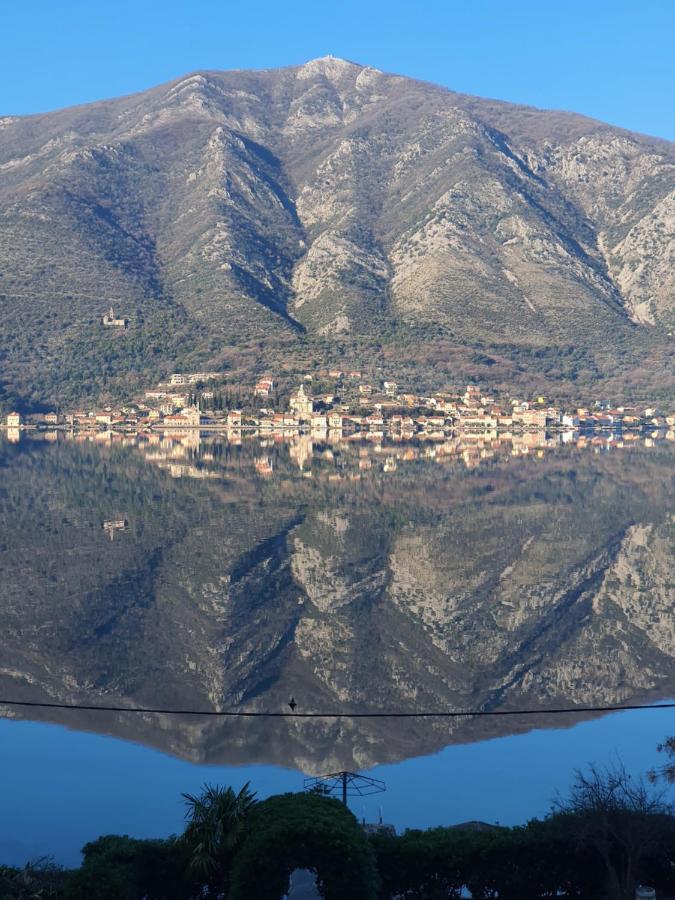 La Grande Apartments Kotor Buitenkant foto